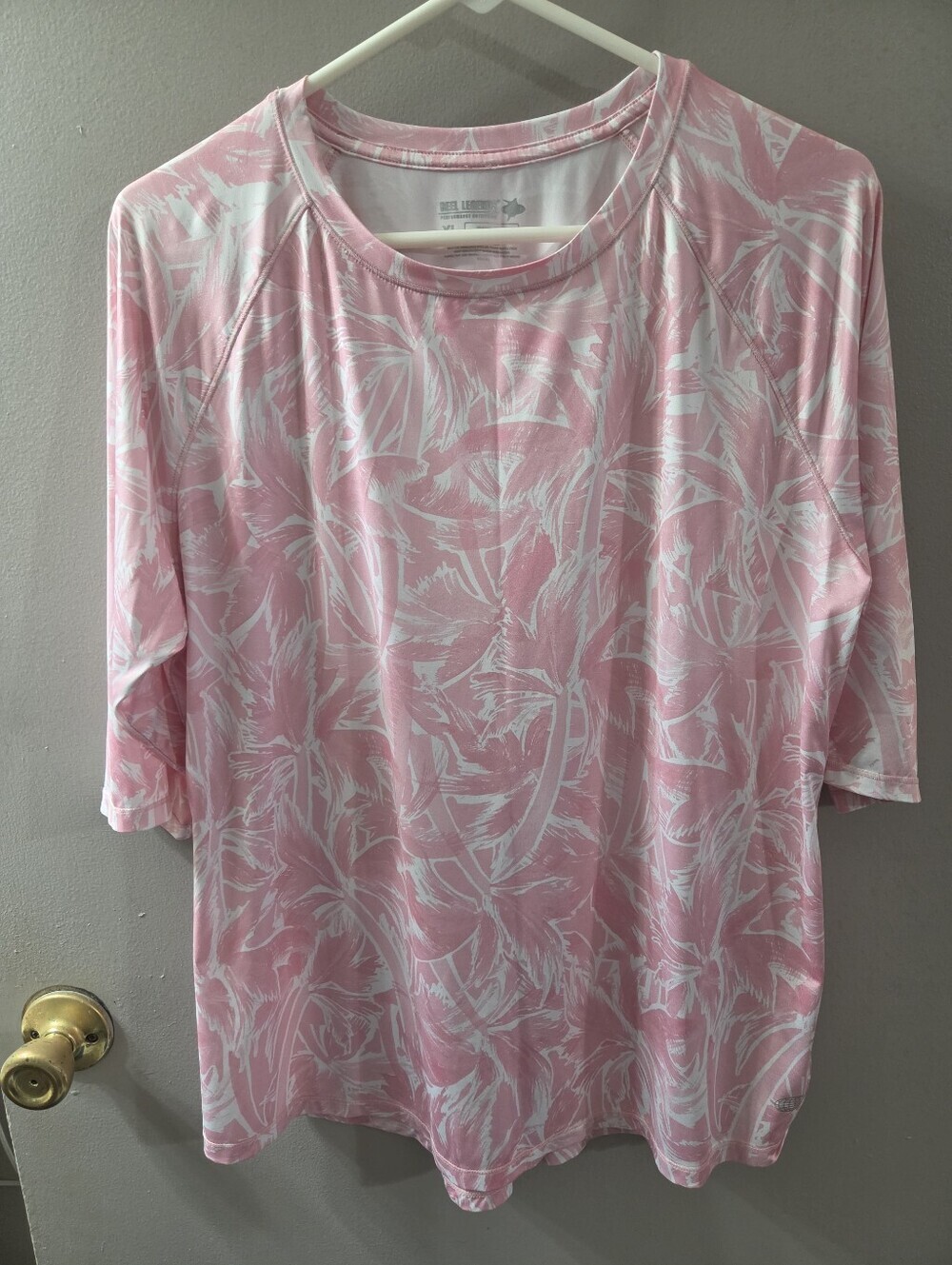 Reel Legends Women's Pink Floral Print Performance Top Sleeves To Elbow. Sz XL